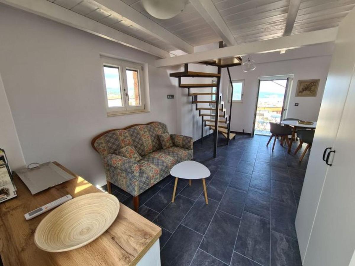 Gythio Townhouse Apartamento Exterior foto