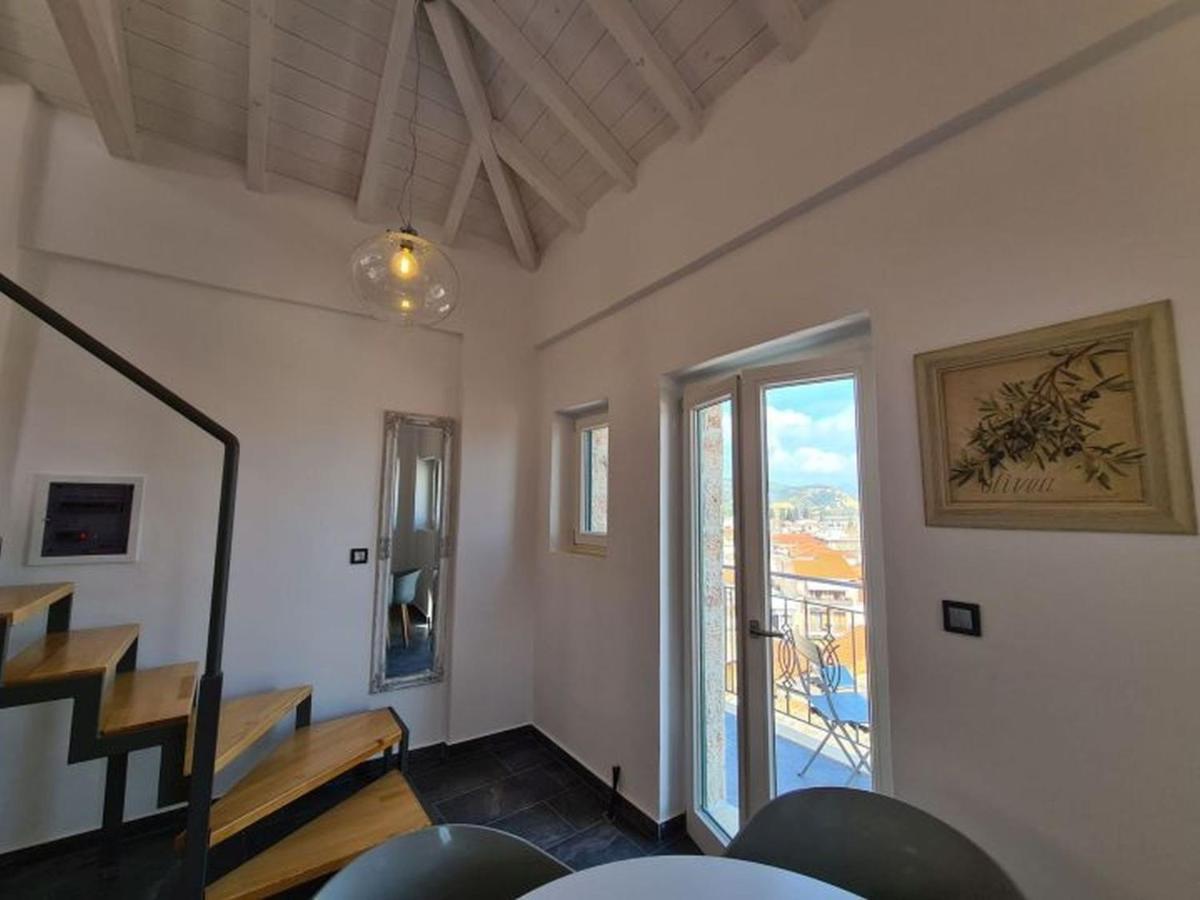 Gythio Townhouse Apartamento Exterior foto