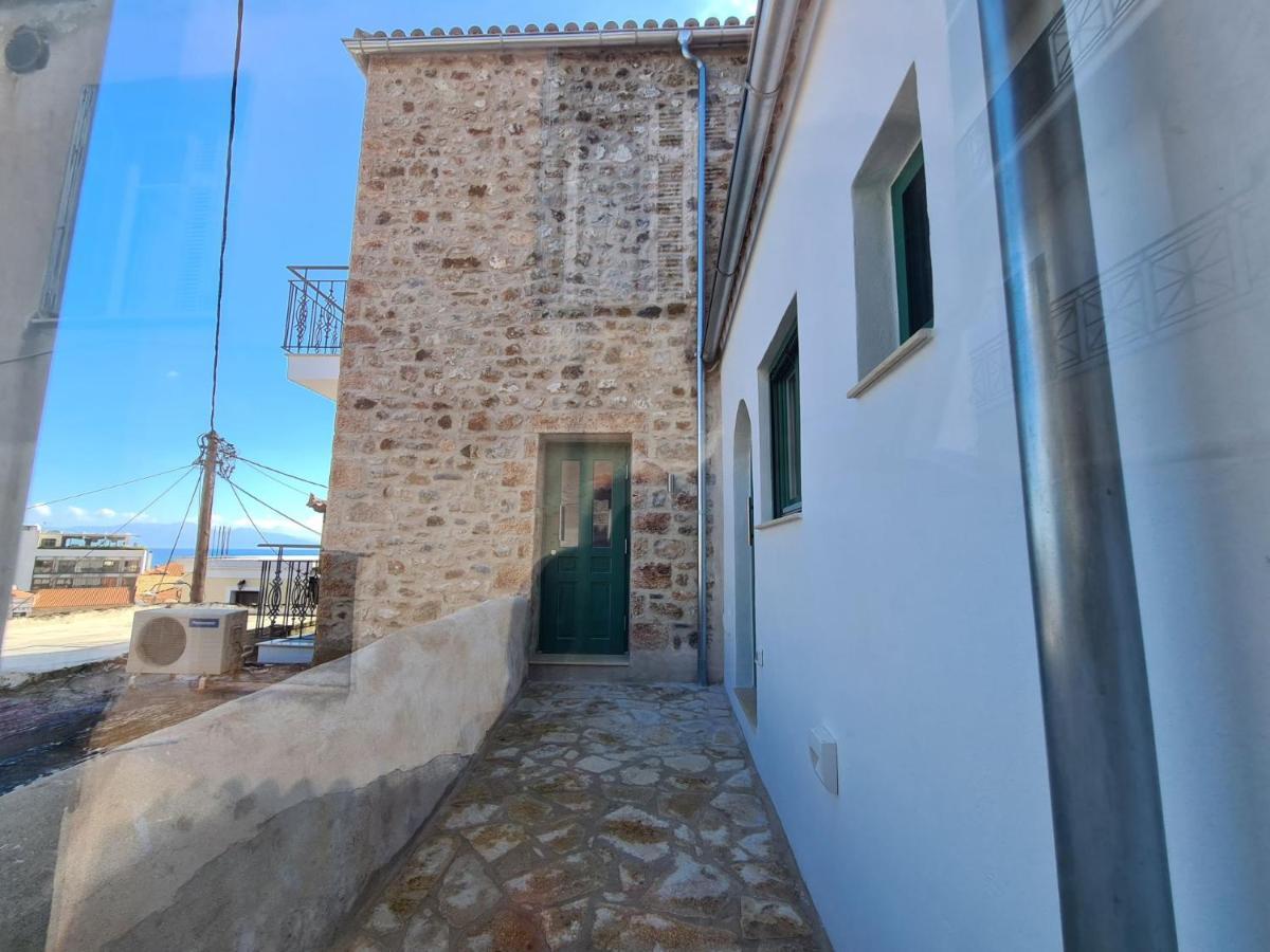 Gythio Townhouse Apartamento Exterior foto